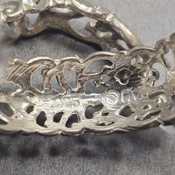 VTG Sterling Silver Diamond Cut Filigree Floral Half Hoop Earrings .75" Signed M - Picture 5 of 10